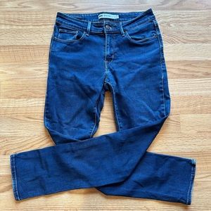 Levi’s mid rise skinny jeans